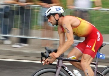 Alberto González, during the cycling phase in Pontevedra.