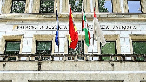 Teenager's note to school teacher exposes five years of sexual abuse in Bilbao home