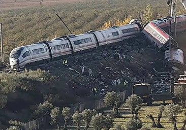 Picture of the trains involved in the accident at Urda