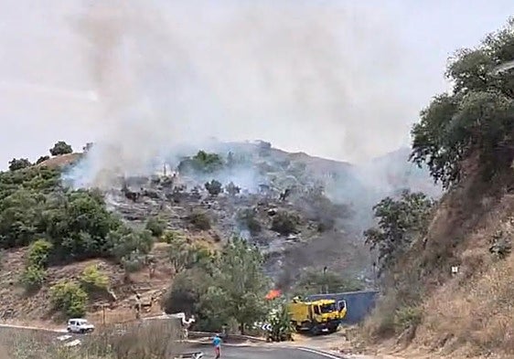 Residents call for Axarquía recycling centre to be closed and secured following recent wildfire