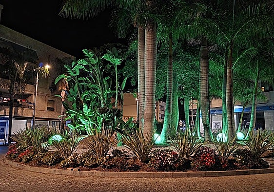 Almuñécar roundabout gets facelift with new lighting and more sustainable landscaping