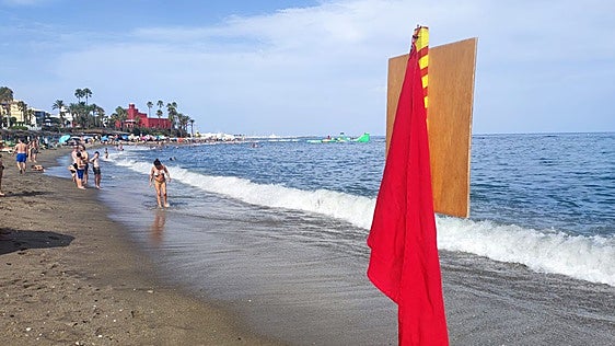 Costa del Sol beaches closed after swimmers report skin reactions