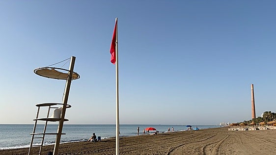 Malaga reopens to bathers two of six closed beaches