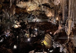 A picture of the interior of the Nerja Caves.