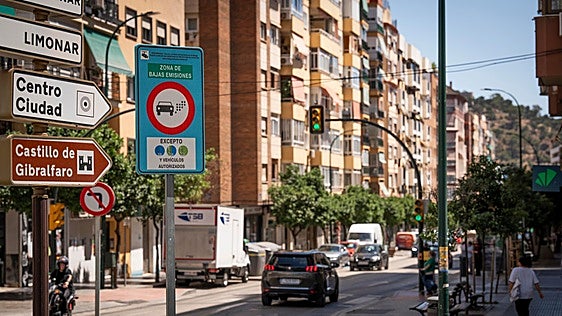 Malaga's Low Emission Zone issues 46,000 fines in eight months amid legal uncertainty