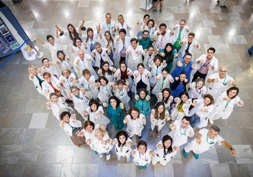 Professionals from the 10 specialities involved in the screening, treatment and follow-up of breast cancer.