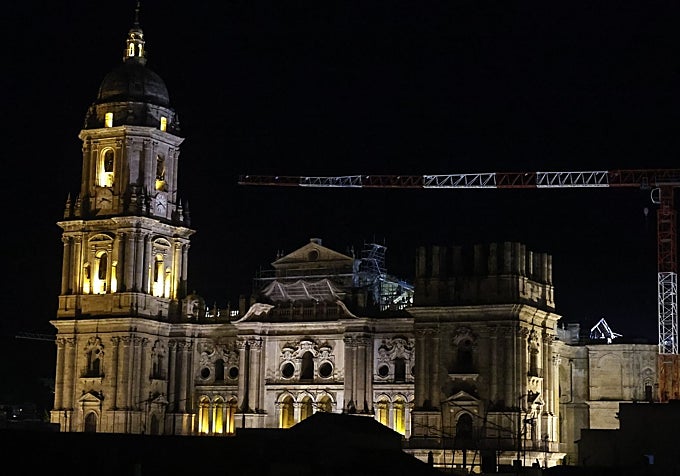 The façade can already be seen from some of the buildings in the Centre.