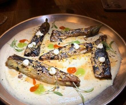 Imagen secundaria 1 - El Descorche: Modernised Malaga cuisine, designed with food and wine pairing in mind