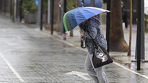 Northern Spain and Valencia face severe storms as three atmospheric troughs approach