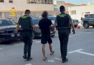 Guardia Civil arrest three Swedish and one Polish fugitive in Torrevieja checks