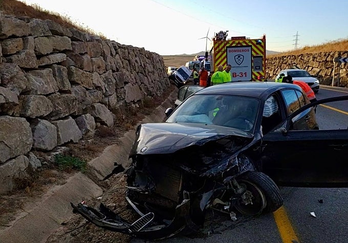 A picture showing the condition of the vehicles involved in the accident in Teba.