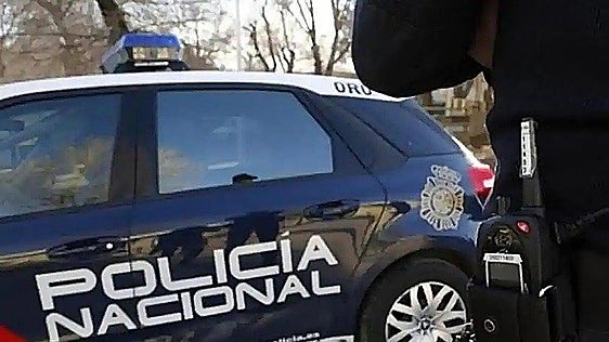 Malaga police dismantle drug operation and arrest three people