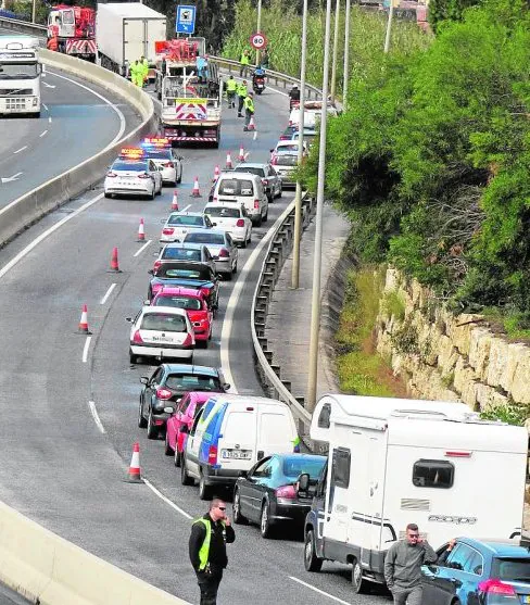 Residents appeal for road toll to be lifted when A7 is congested