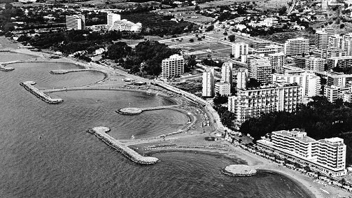 Old photograph of the breakwaters in the centre of Marbella.