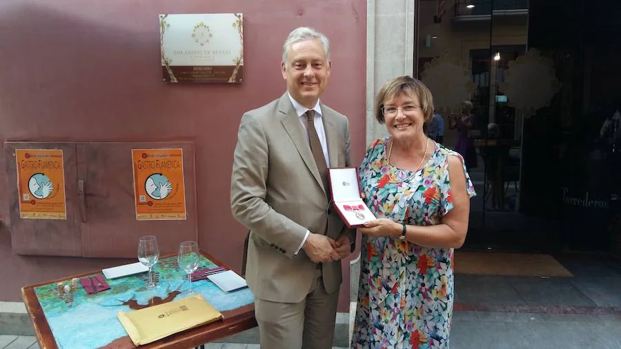 Liz Parry receives BEM for helping British citizens feel at home in Andalucía