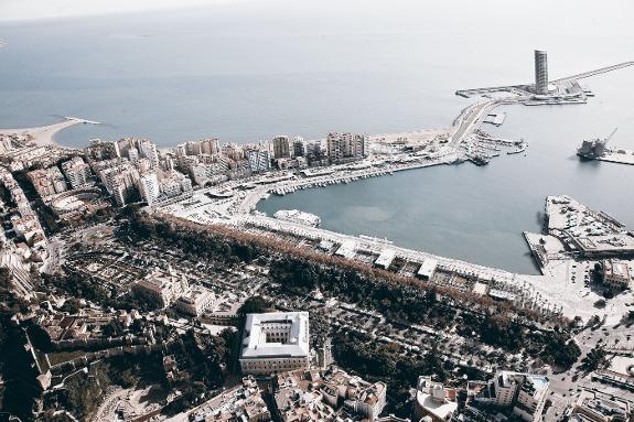 Image of Malaga with artist's impression of the tower top right.