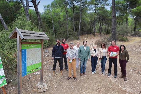 Representatives from the groups with councillor Manuel Cardeña.