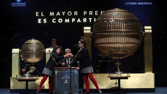 The 2017 Christmas lottery draw.