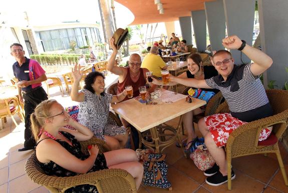 Russian tourists in a Marbella restaurant.