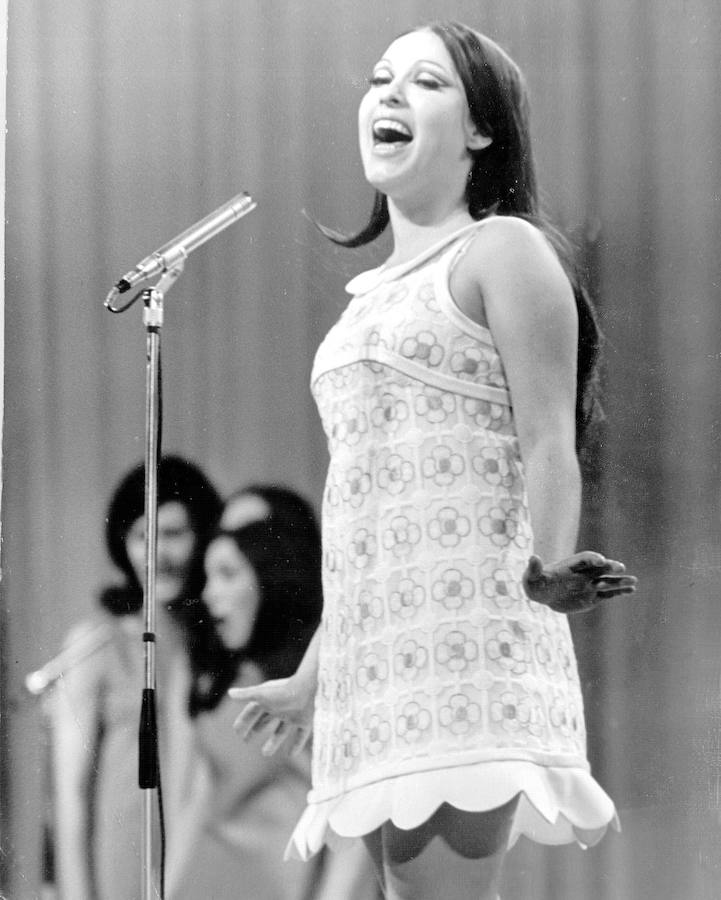 Massiel on stage in London in 1968.