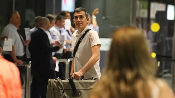 Muñiz arrived at Malaga Airport on Tuesday night.