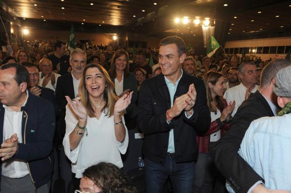 Susana Díaz (PSOE) with prime minister Pedro Sánchez in Marbella. 