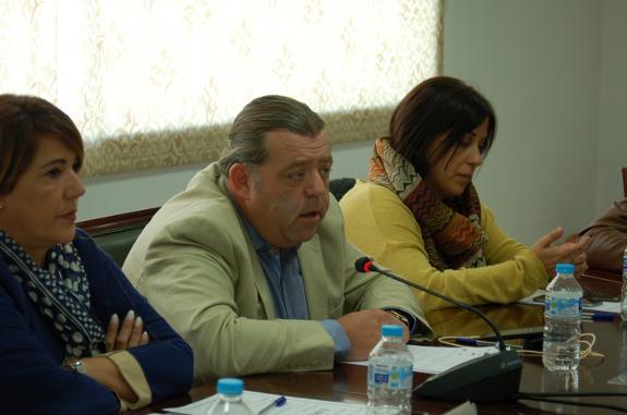 Dean Tyler at a recent meeting in the council chamber. 