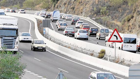 The Las Pedrizas toll road connects Antequera and Malaga.