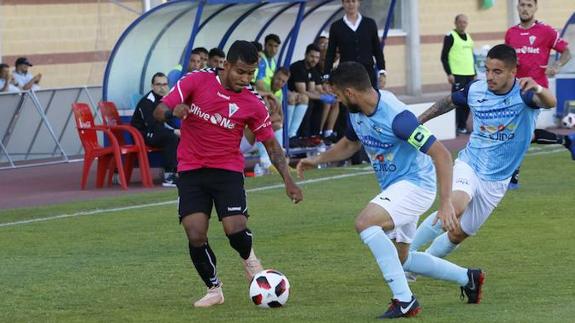 Vitor, left, caused problems for the El Ejido defenders.