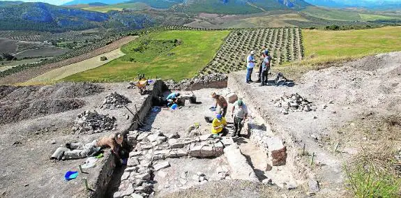  Teba. The excavation has brought to light an important and unexpected Roman construction.  