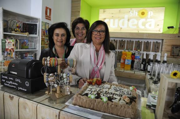 Volunteers in one of Cudeca's existing shops in Malaga.