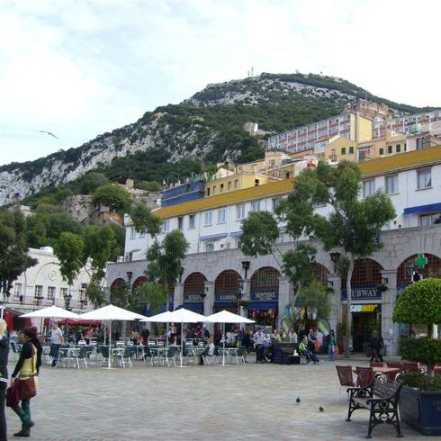 Casemates Square.