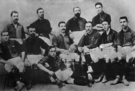 FC Barcelona in an image taken in 1903.