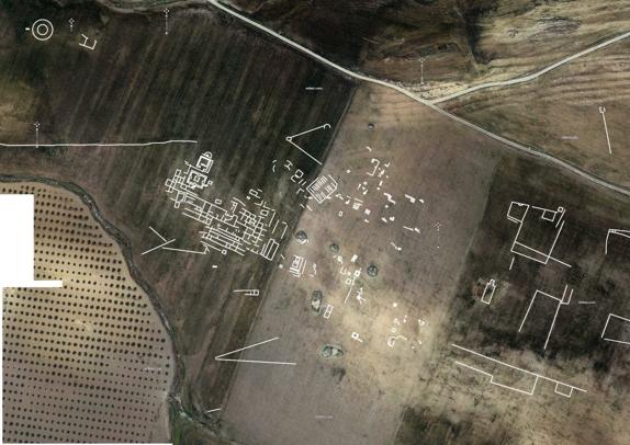 An orthophoto revealed the presence of structures underground.
