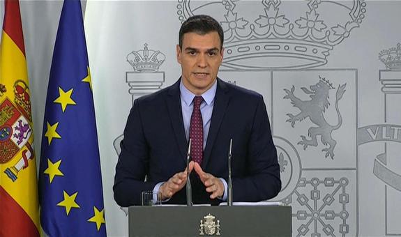Pedro Sánchez calls for social discipline during a speech on 12 March. 