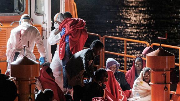 Canaries faces extra boat migrant pressure with twice the arrivals seen in 2020