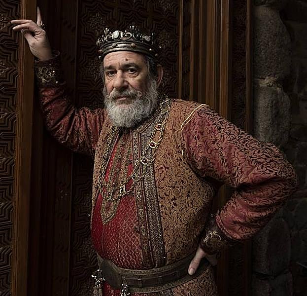 Karra Elejalde en 'Reyes contra Santa', que se estrena en cines el 18 de noviembre.