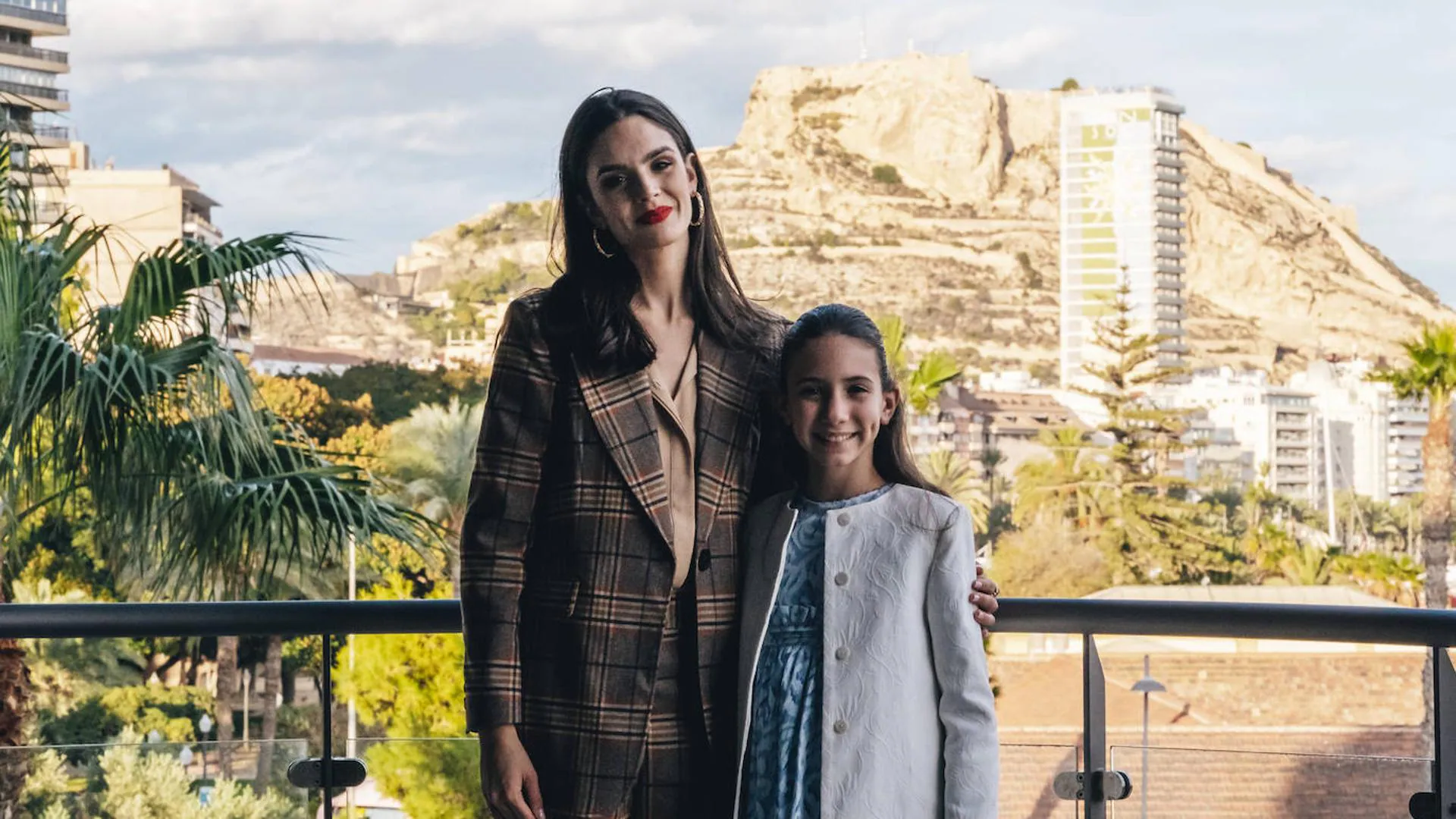 Belleas del foc 2023: Belén Mora e Inés Llavador | Dos belleas reinan en Alicante