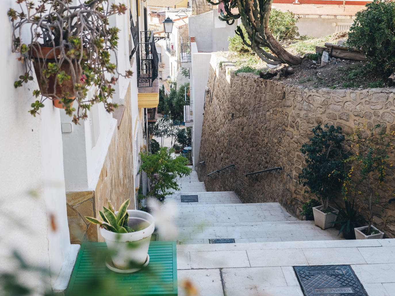 Fotos: Un paseo por el barrio de Santa Cruz de Alicante