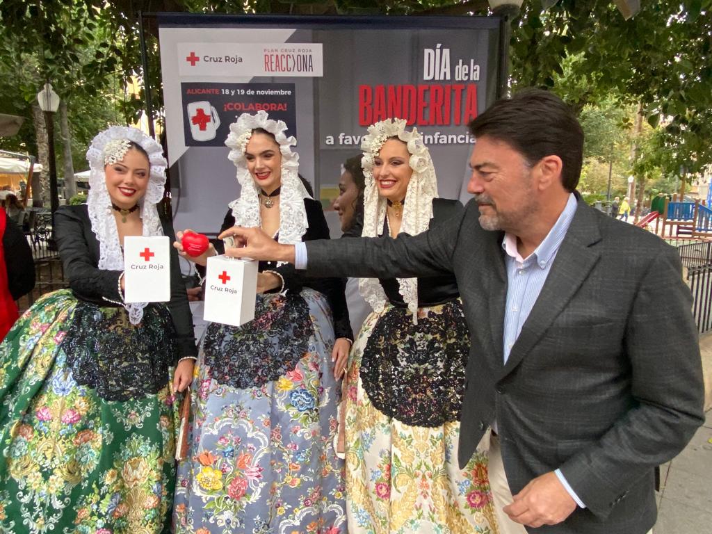 Fotos: Cruz Roja celebra el día de la Banderita