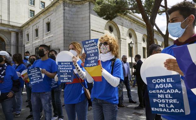 Protesta en Madrid contra el cierre del Trasvase.