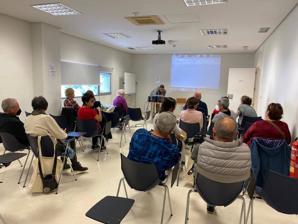 Una de las charlas del ciclo formativo.