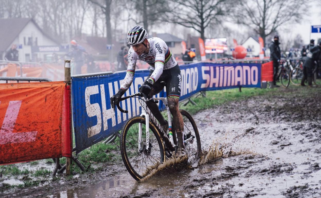 Mathieu van der Poel en acción 
