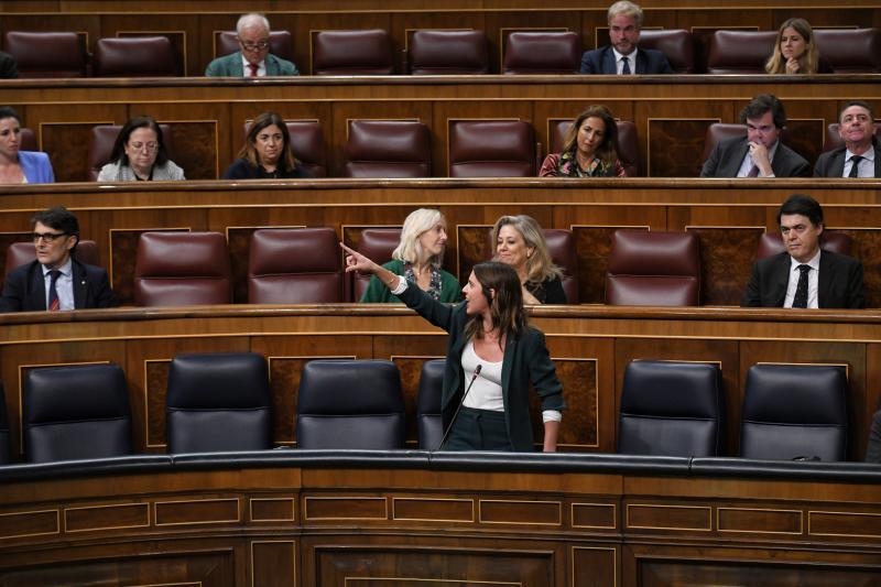 Irene Montero responde a la diputada de Vox en el Congreso. 