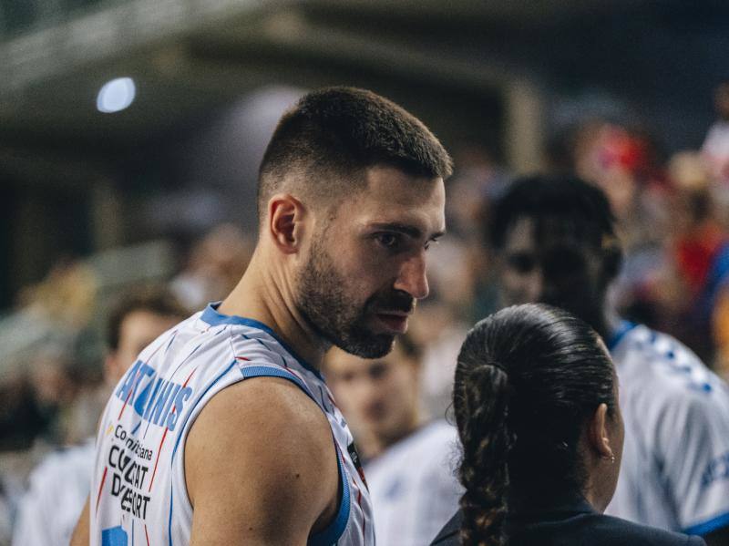 Fotos: Remontada del HLA Alicante ante el histórico Estudiantes