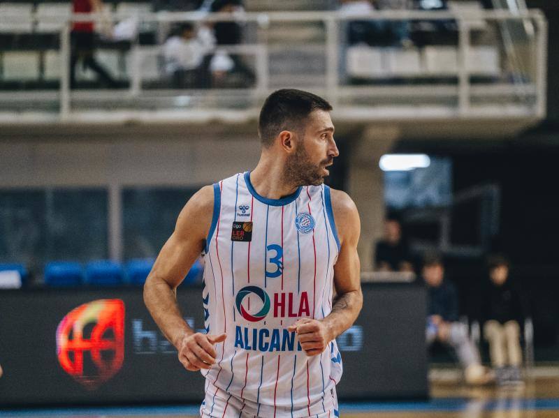 Fotos: Remontada del HLA Alicante ante el histórico Estudiantes