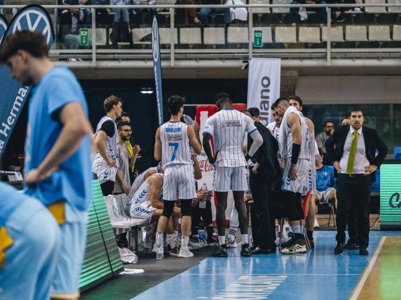 Fotos: Remontada del HLA Alicante ante el histórico Estudiantes