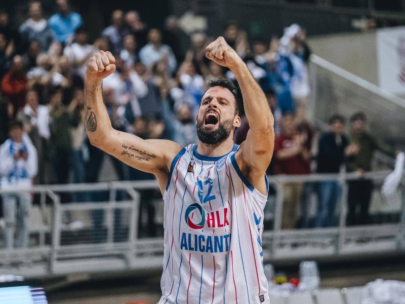 Fotos: Remontada del HLA Alicante ante el histórico Estudiantes
