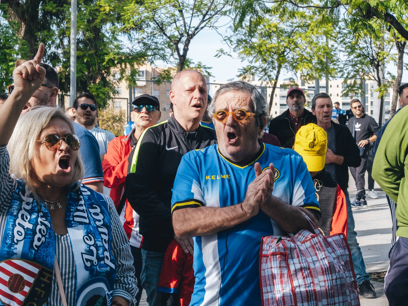 Fotos: Clamor contra Ortiz y entrada al estadio con 0-1