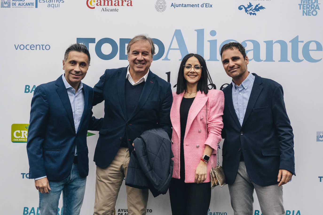 El colaborador de deportes de TodoAlicante, Juan Francisco Millán; el director general del EÓN Horneo Alicante, Jaime Cremades; la responsable de comunicación del EÓN Horneo Alicante, Neus Pachón, y el colaborador de deportes de TodoAlicante, Lucas Verdú